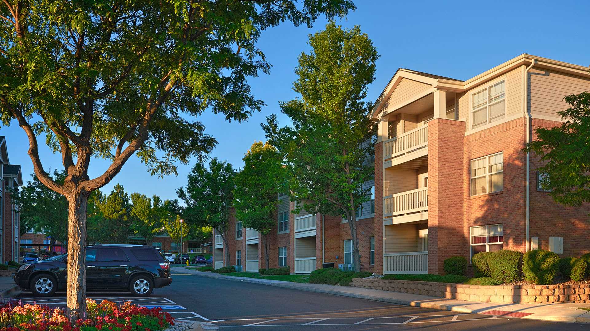 Affordable Apartments For Rent in Denver, CO Jefferson Square