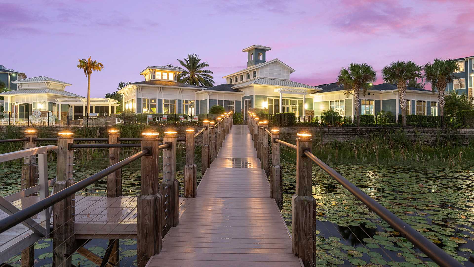 Lake Vue - Apartments for rent in Orlando, FL - Simpson Housing