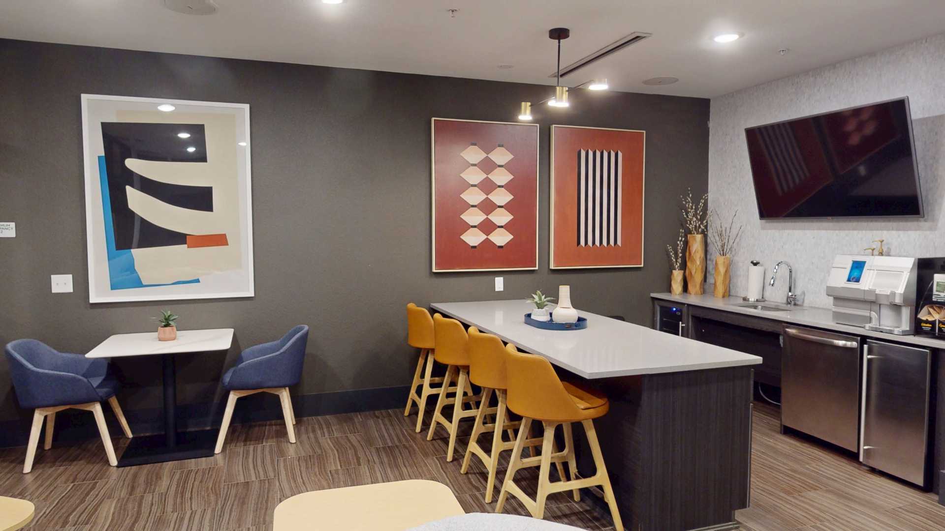 Studio LoHi Apartments in Denver - Resident Lounge