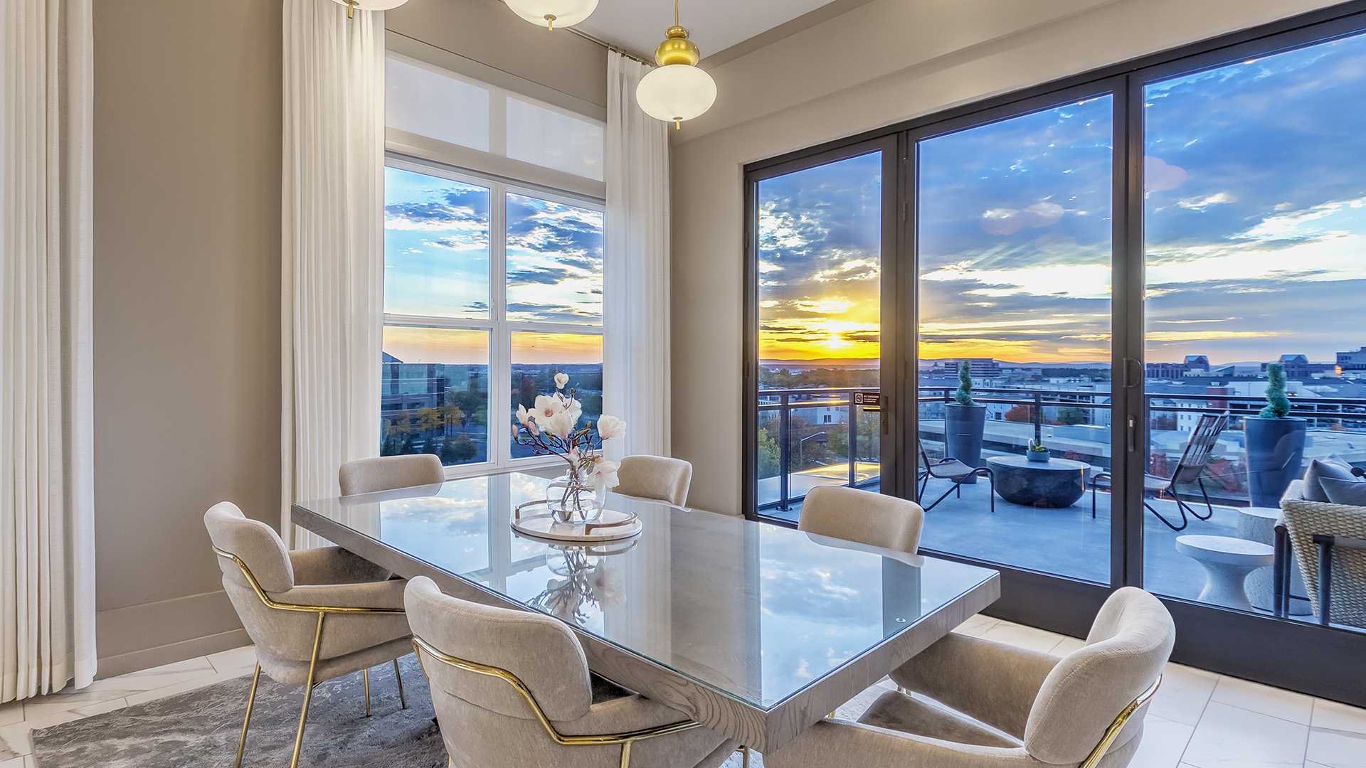 Passport Apartments in Herndon, VA - Sky Deck