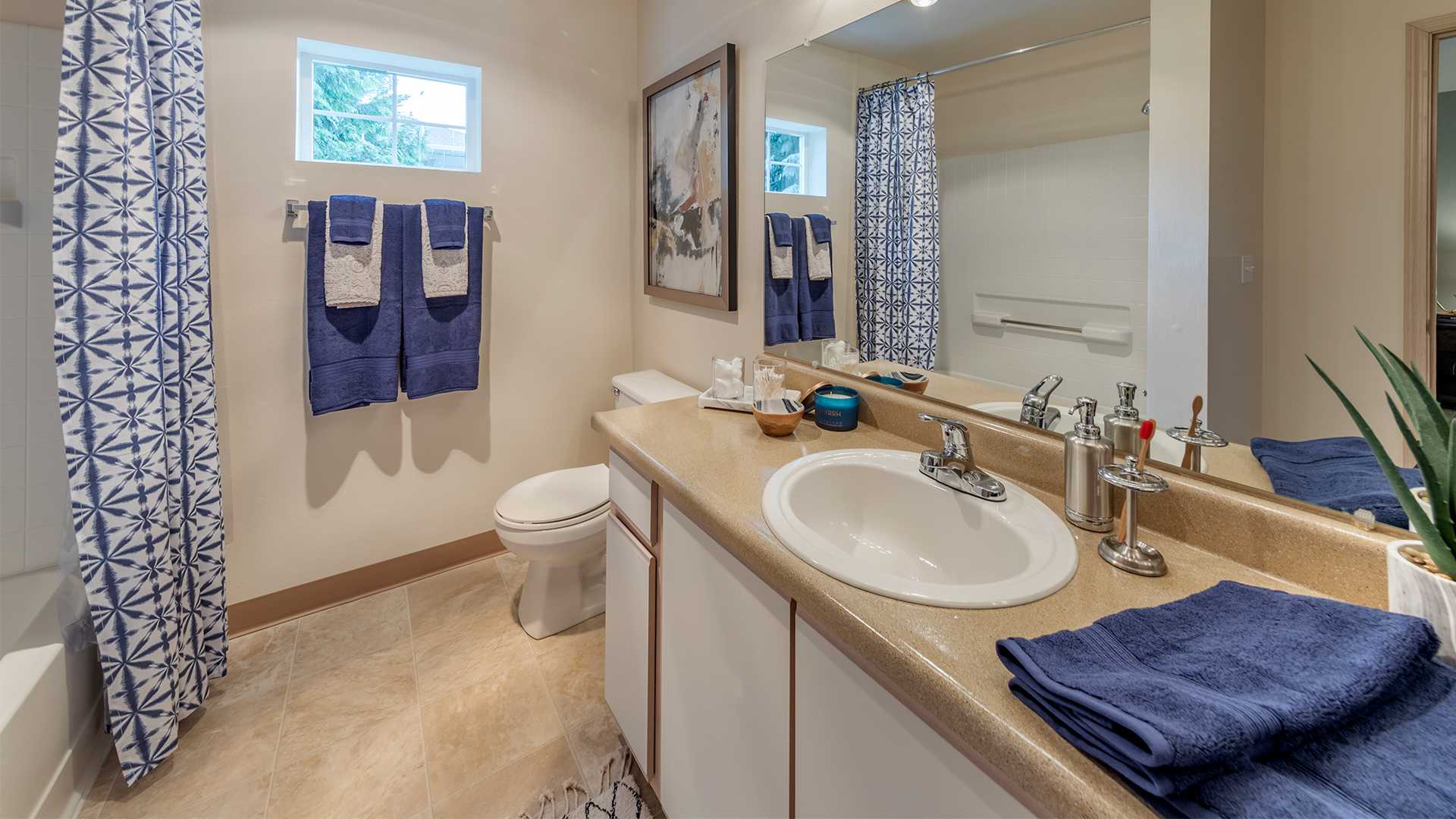 Beaverton apartments near Quatama MAX station - Quatama Crossing bathroom