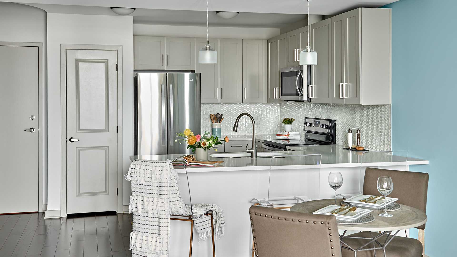 SkyHouse Nashville kitchen Nashville TN - midtown apartments nashville