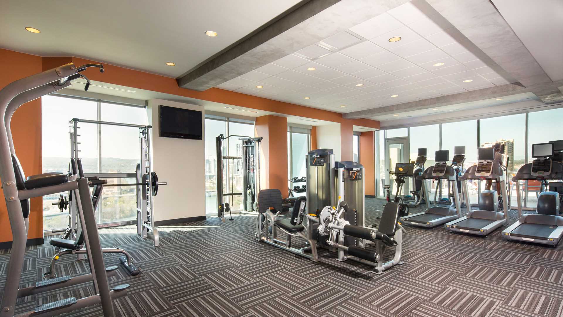 Downtown Austin, TX Apartments on Rainey Street SkyHouse Austin