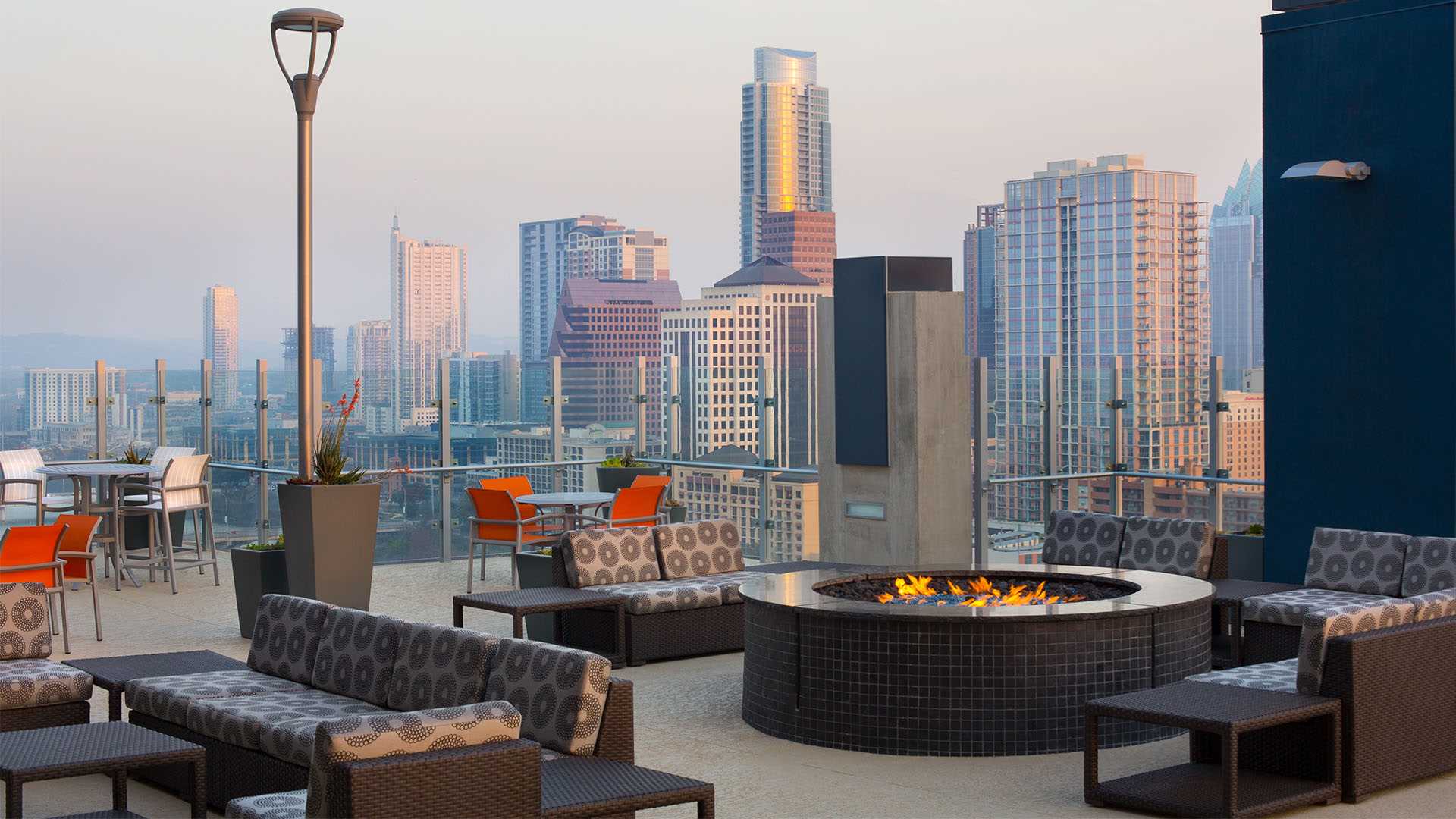 Downtown Austin, TX Apartments on Rainey Street | SkyHouse Austin