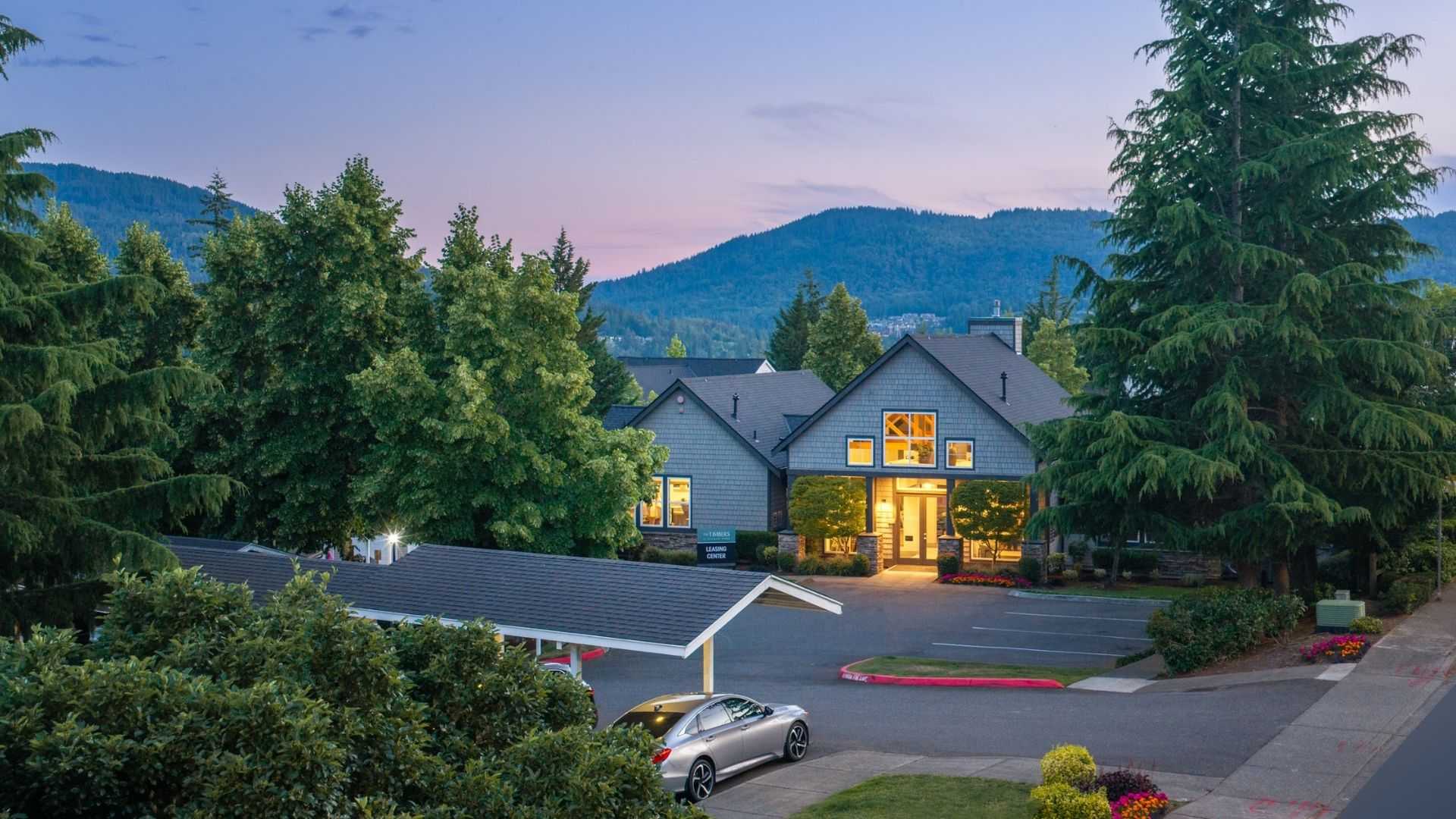 The Timbers at Issaquah Ridge apartments in Gilman near Bellevue College - attached garages