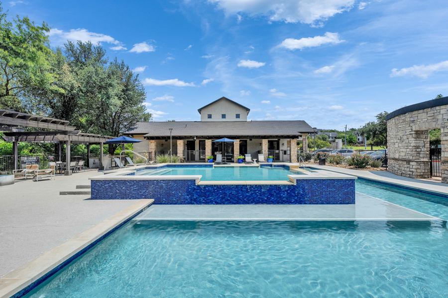 Ridgeview Apartments - Austin, TX