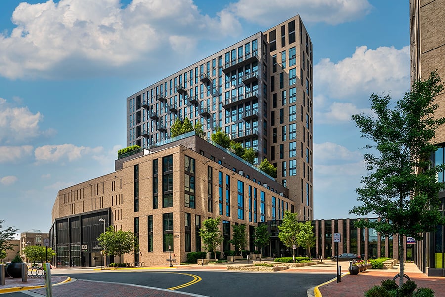 Signature Reston Town Center Apartments - Reston, VA