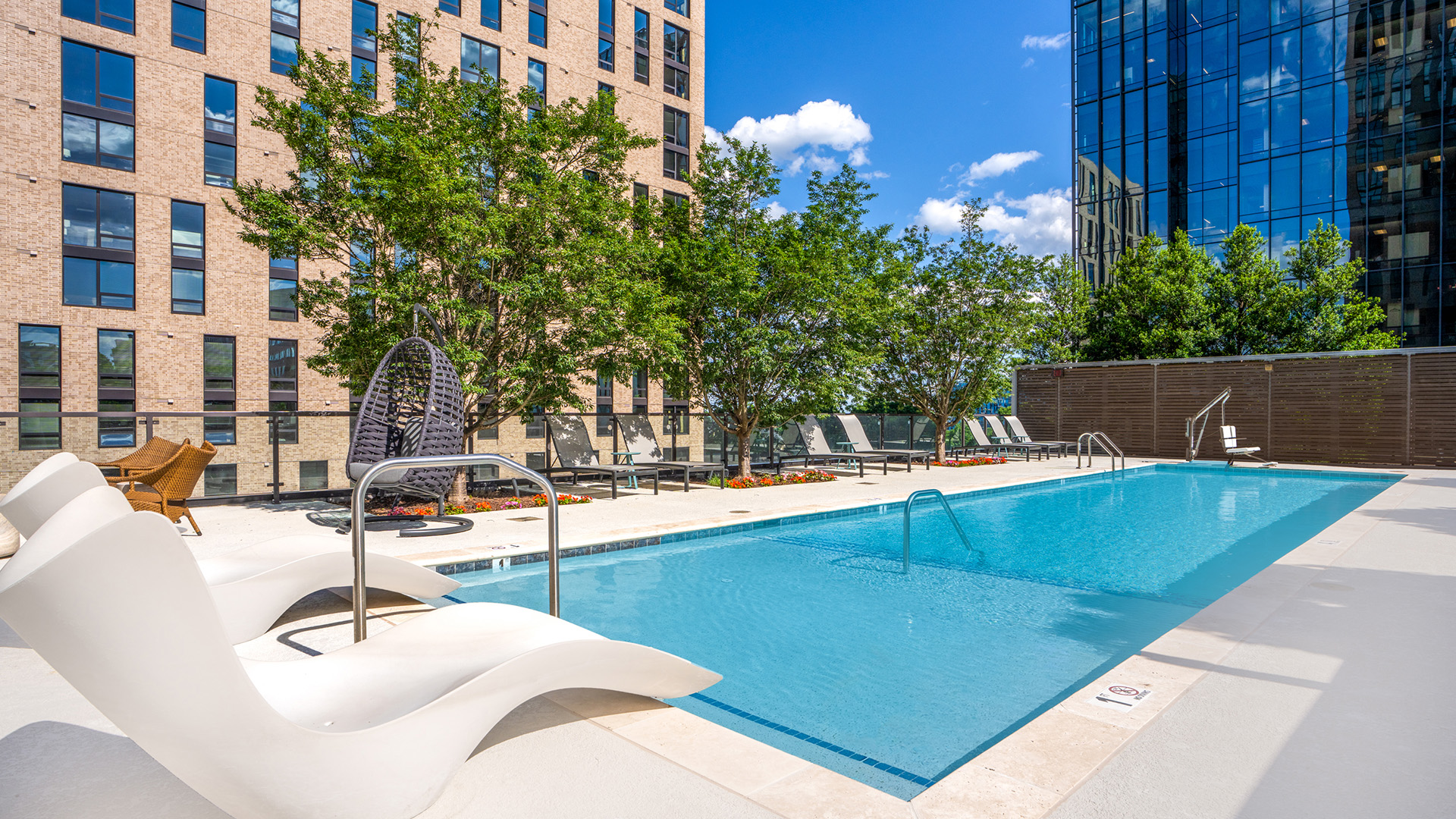 Signature Reston Town Center Apartments