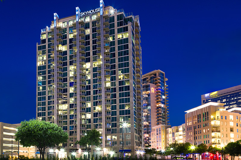 SkyHouse Dallas Apartments in Victory Park - Exterior